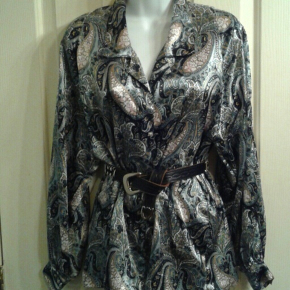 TESS BLOUSE Reduction