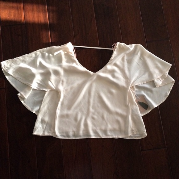 🚫SOLD🚫Ivory Batwing Blouse