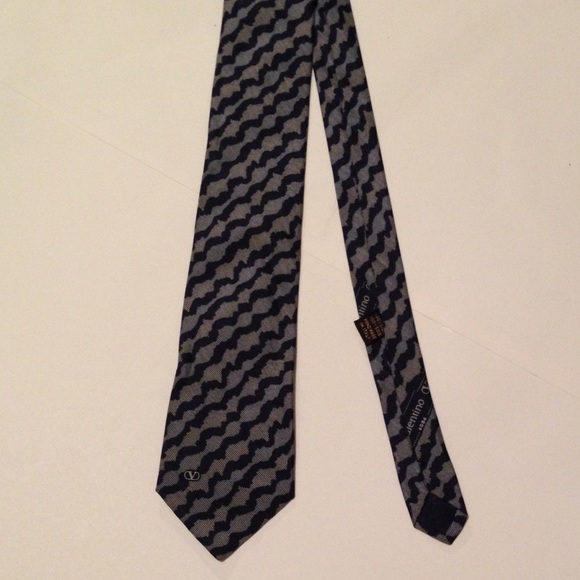Valentino Tie