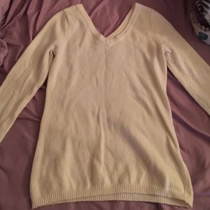White old navy sweater