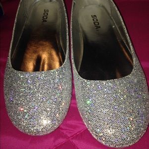 Sparkly glitter flats!