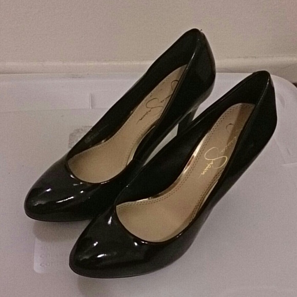 Jessica Simpson Patent Leather Heels - Picture 3 of 4