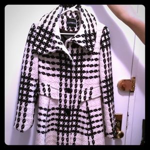 For Paulina- Express white & black coat
