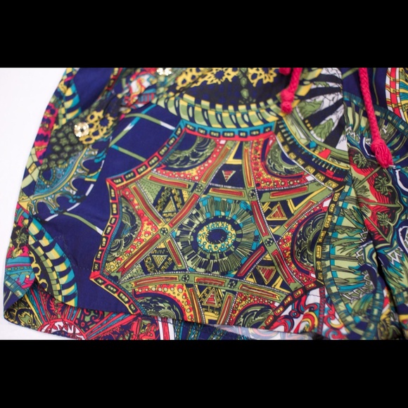 Printed Shorts - Picture 4 of 4