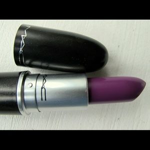 MAC Heroine Lipstick 💄