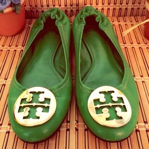 Tory burch Flats ( SOLD ) !!!