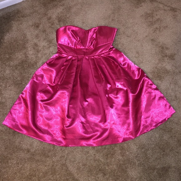Nwt beautiful fuchsia dress