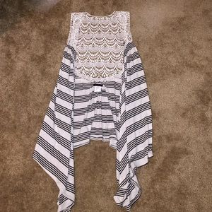 🌵🌵Nwt Stripped black & white cardigan🌵🌵