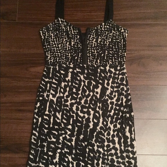 H&M Dresses & Skirts - H&M Leopard Print Dress