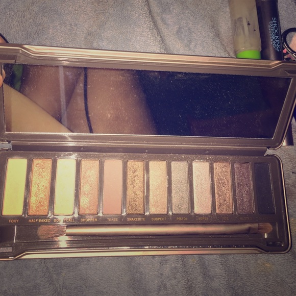 Naked 2 Urban Decay