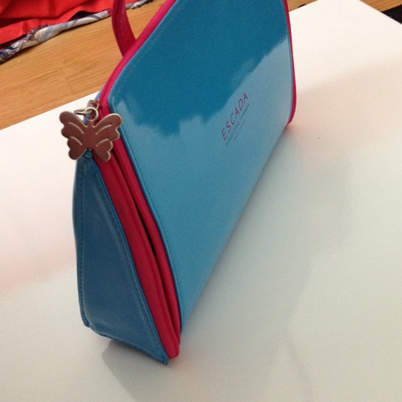 Makeup bag 👝 - Picture 3 of 4