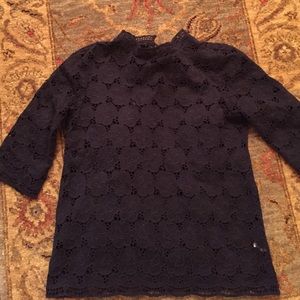 3/4 length sleeve shirt