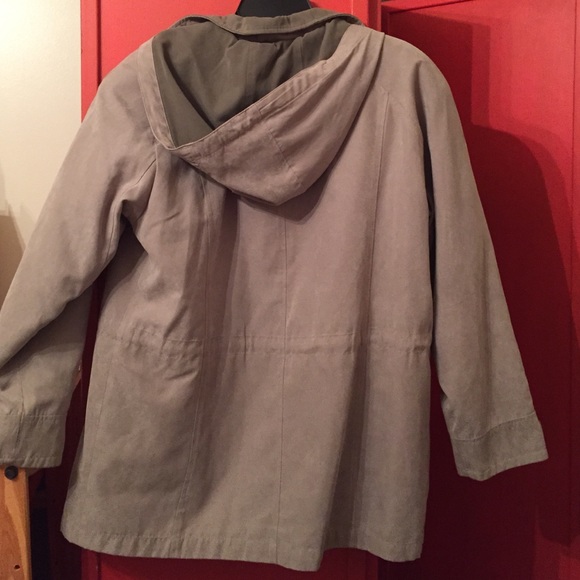 Jacket - Picture 4 of 4