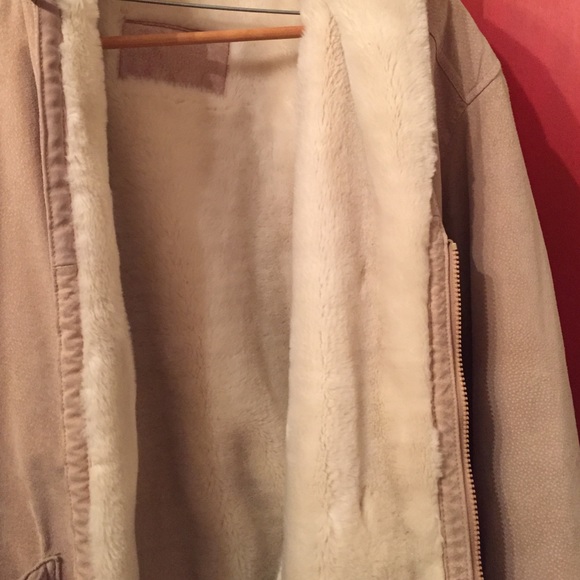 Jacket - Picture 2 of 4