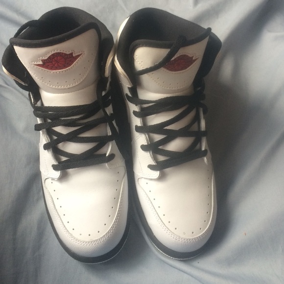 Nike Jordan - Picture 1 of 4