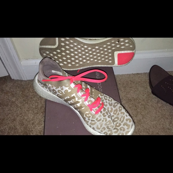 Stella McCartney pure boost Adidas! Size 7 1/2