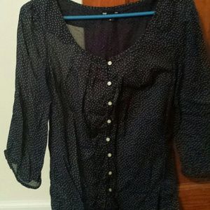 Gap shirt