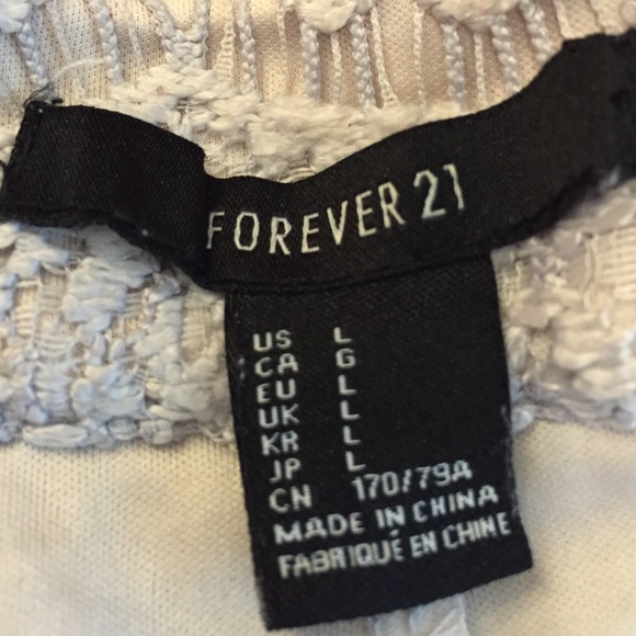 Gray lace shorts - Picture 2 of 3