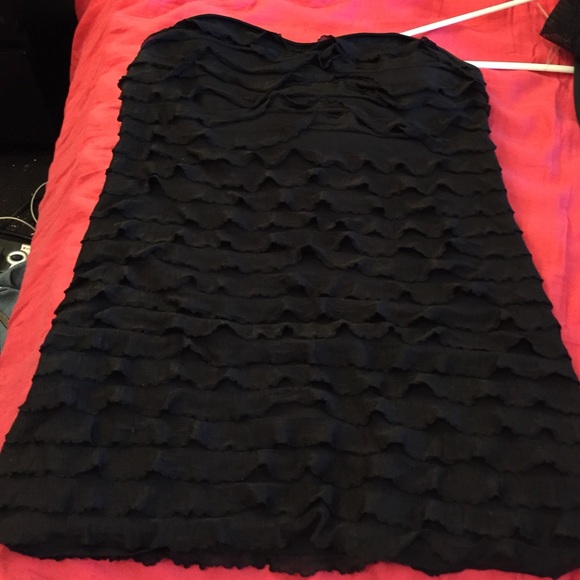 Black ruffled strapless shirt - Picture 1 of 2