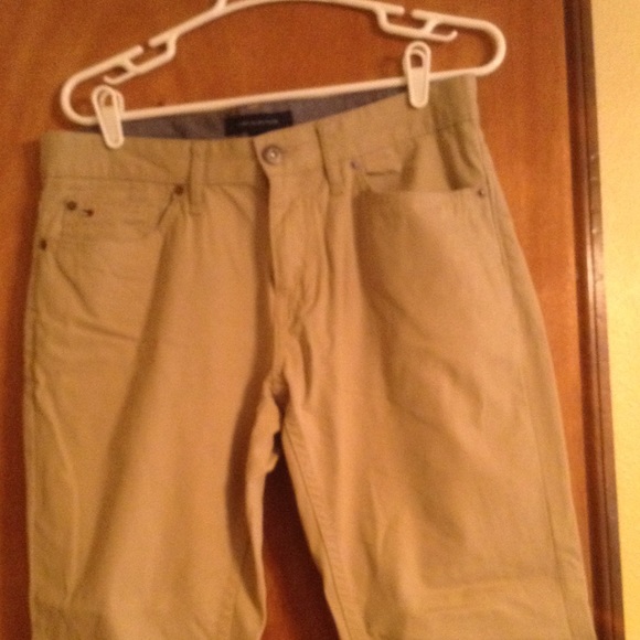 Mens Tommy Hilfiger Khaki pants. Size 30/30