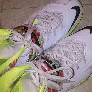 Nike lebron james soldier 10