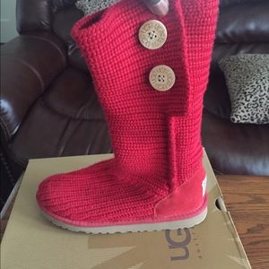 Bright Red Cardy Uggs