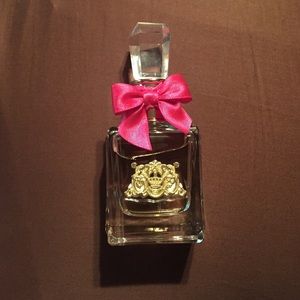 Juicy Couture Viva La Juicy perfume