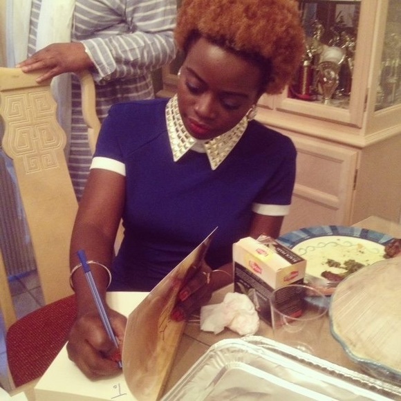 Blue body con with sleeves - Picture 2 of 3