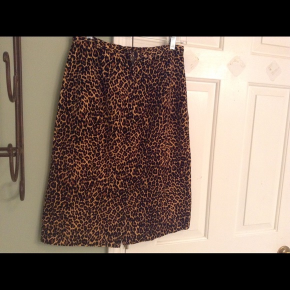 Newport News Cheetah Print A-line Skirt Size 8 - Picture 2 of 3
