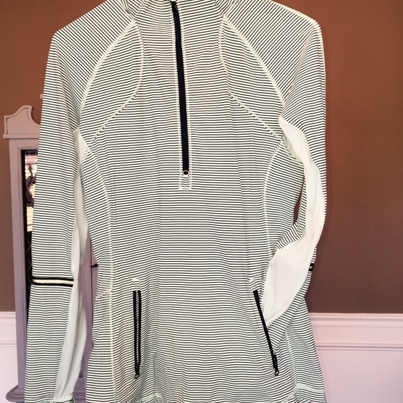 Lululemon  workout jacket