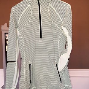 Lululemon  workout jacket