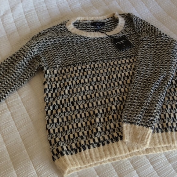 Urban outfitters sweater