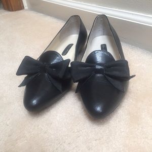 NWOT Vintage Black Leather Bow Flats
