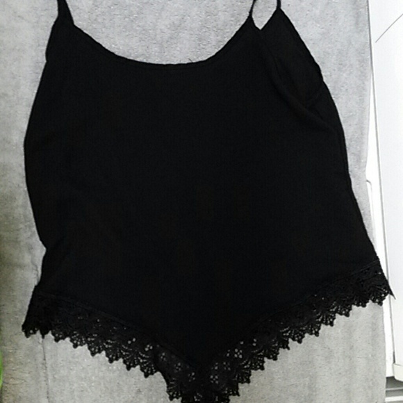 Tank top with lace trim