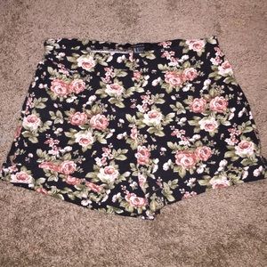 Forever 21 stretchy knit highwaisted floral shorts