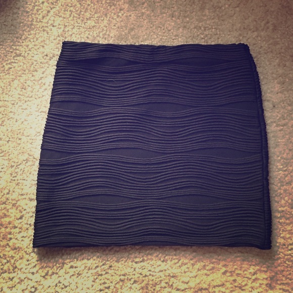 Sexy Black Textured Miniskirt