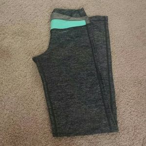 Lululemon yoga pants