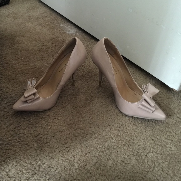 Shoes - Picture 2 of 3