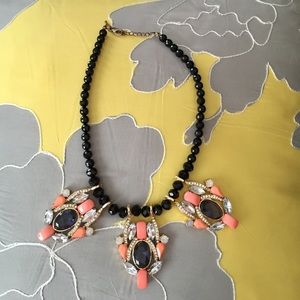 Statement necklace