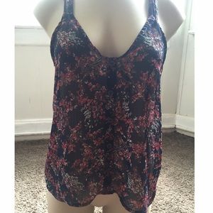 Floral Tank 🌸