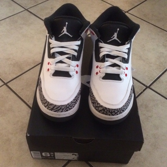 6 1/2 jordan 3's