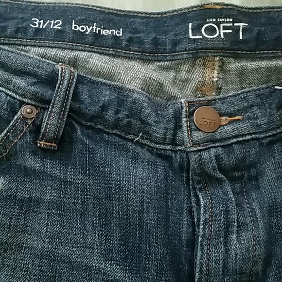 Destroyed boyfriend jeans
