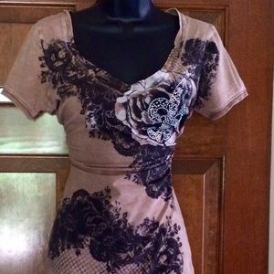 Embellished V-neck Tee