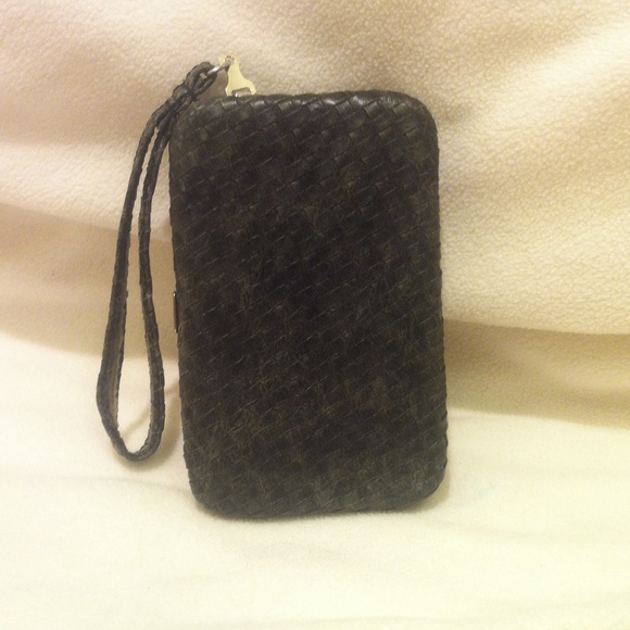 Little grey wristlet.