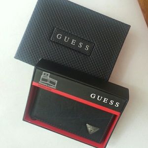 Guess mens black genuine leather wallet