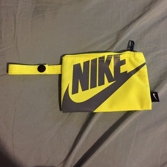 nike wristlet