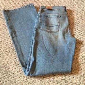 American Eagle Favorite Boyfriend Jeans NWT