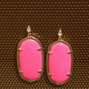NEON PINK Danielle Kendra Scott