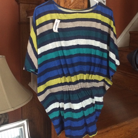 shirt from Old Navy with oversized sleeves.