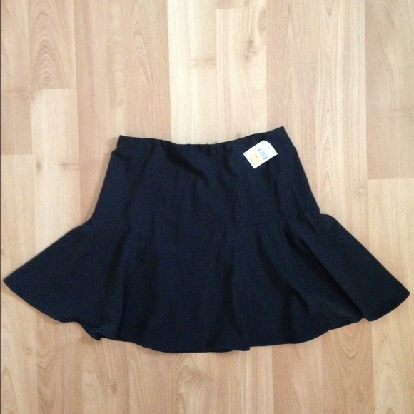 NWT SweetRain flounced black mini skirt